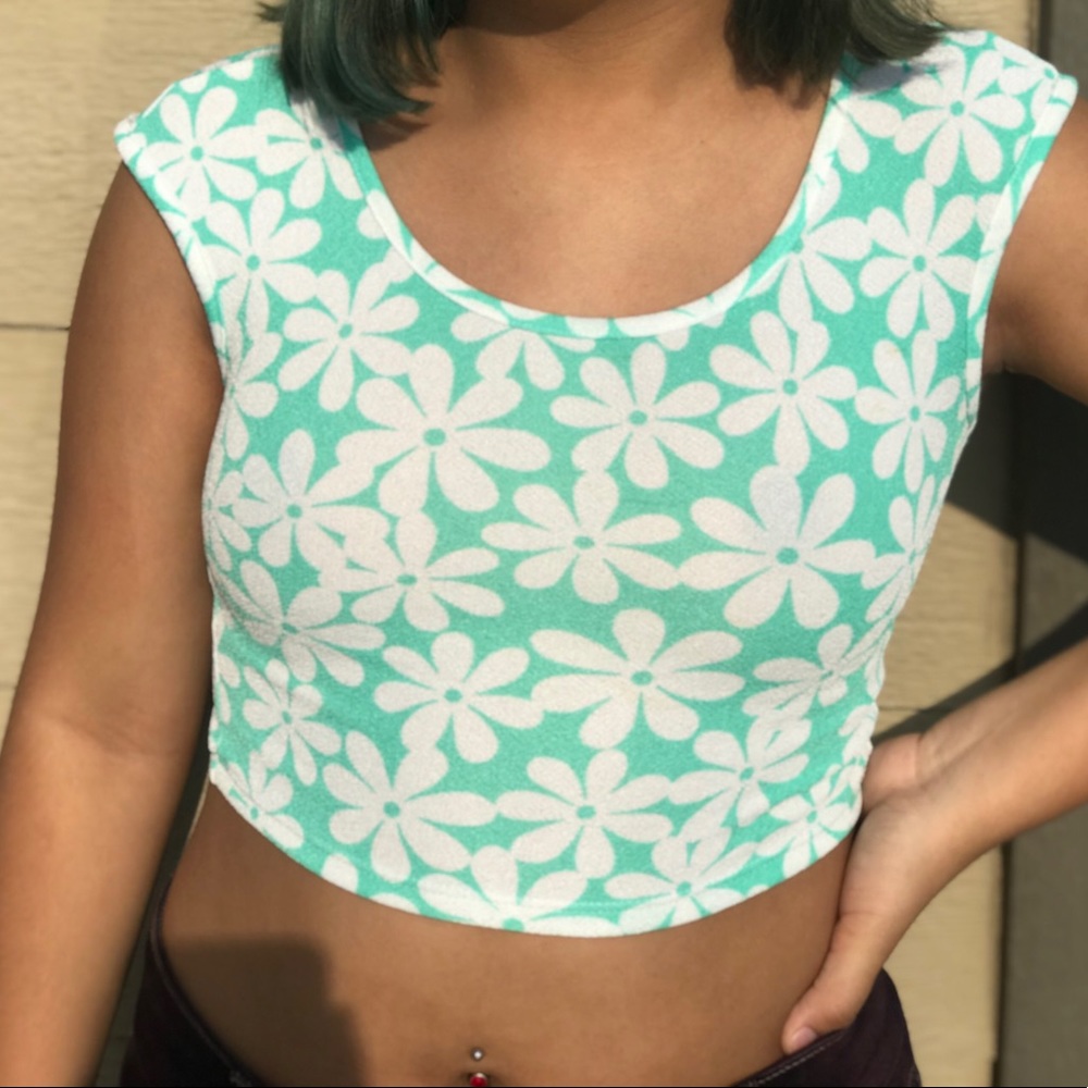 Crop top cute shirt